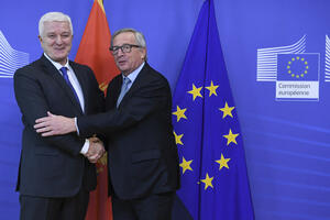 Junker razgovarao s Markovićem: Impresioniran sam napretkom Crne...