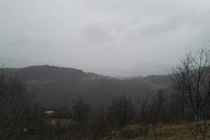 Promjenljivo oblačno, na sjeveru slab snijeg