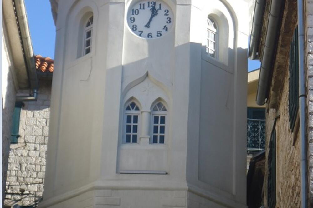 Gradski sat Herceg Novi, Foto: Slavica Kosić