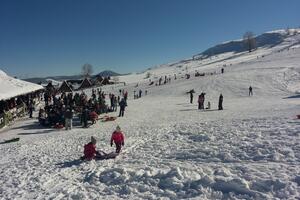 Oko 1.000 posjetilaca na žabljačkim skijalištima