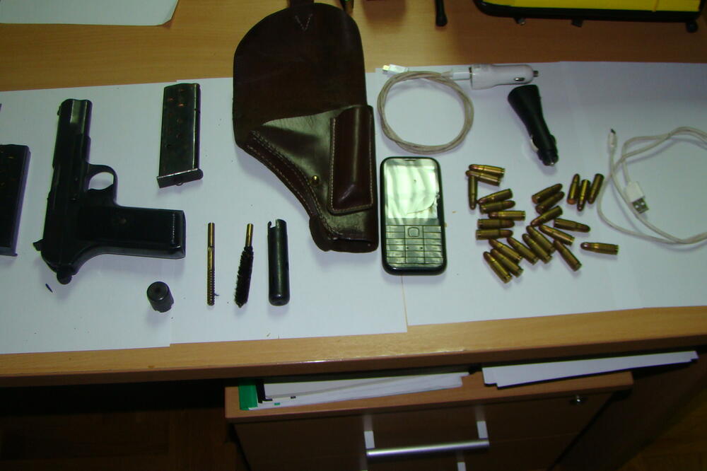 ZIKS oružje, Foto: ZIKS