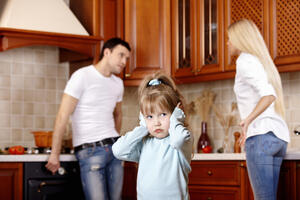 Roditeljski kutak: Šta smijete, a šta ne s djecom nakon razvoda
