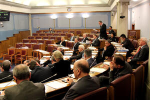 Zarade najviših funkcionera biće određene u petak