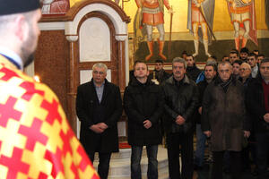 "Vlast da ispoštuje volju građana i raspiše referendum o članstvu...