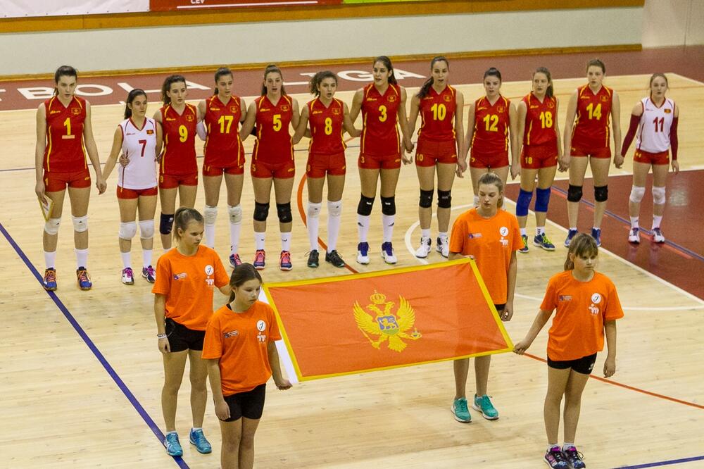 Ženska kadetska odbojkaška reprezentacija Crne Gore, Foto: Cev.lu