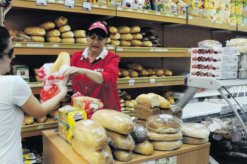 hljeb, prodaja hljeba, Foto: Luka Zeković