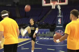 To ne mogu NBA zvijezde: Beljerinov koš nogom, preko glave