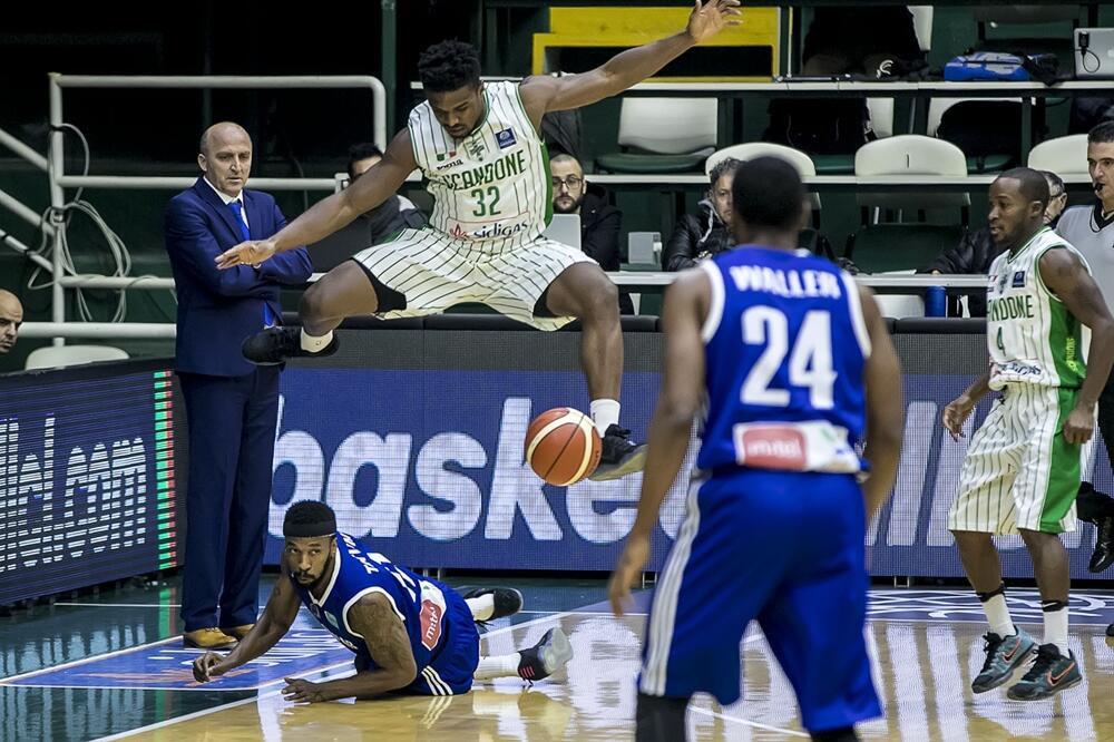 Avelino - Mornar, Foto: Basketballcl.com