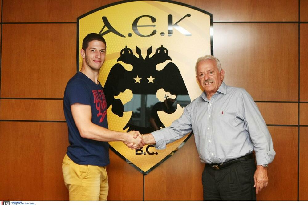 NIKOLA IVANOVIĆ, Foto: AEK