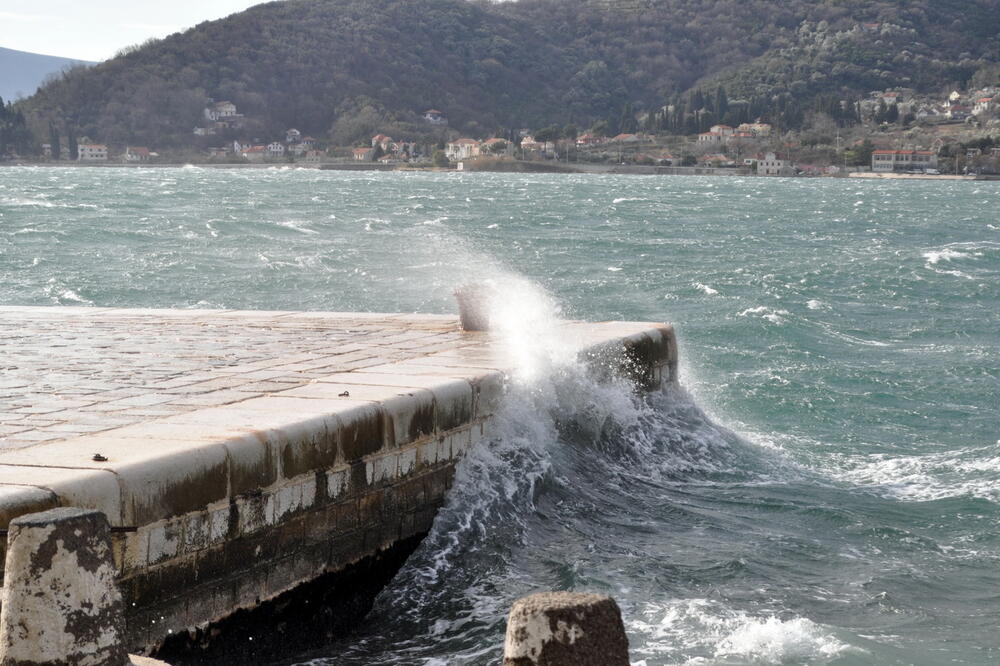 tivat oluja, Foto: Siniša Luković