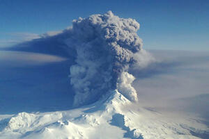 Erupcija vulkana na Aleutskim ostrvima: Opasnost za avione