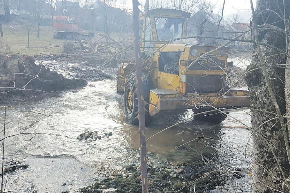 bager, Zeta, Vidrovan, Foto: Čitalac "Vijesti"
