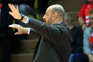 Zvezdan Mitrović postavlja standarde