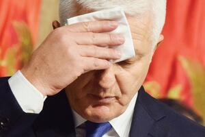 Ko je smjestio premijeru Markoviću?