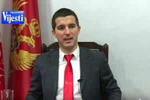 Demokrate neće u parlament dok se ne odredi datum parlamentarnih...