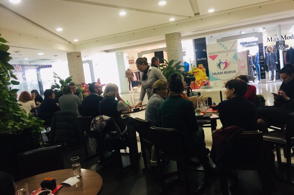 Sa konferencije "Pitaj zbog onih koji te vole", Foto: Vuk Lajović