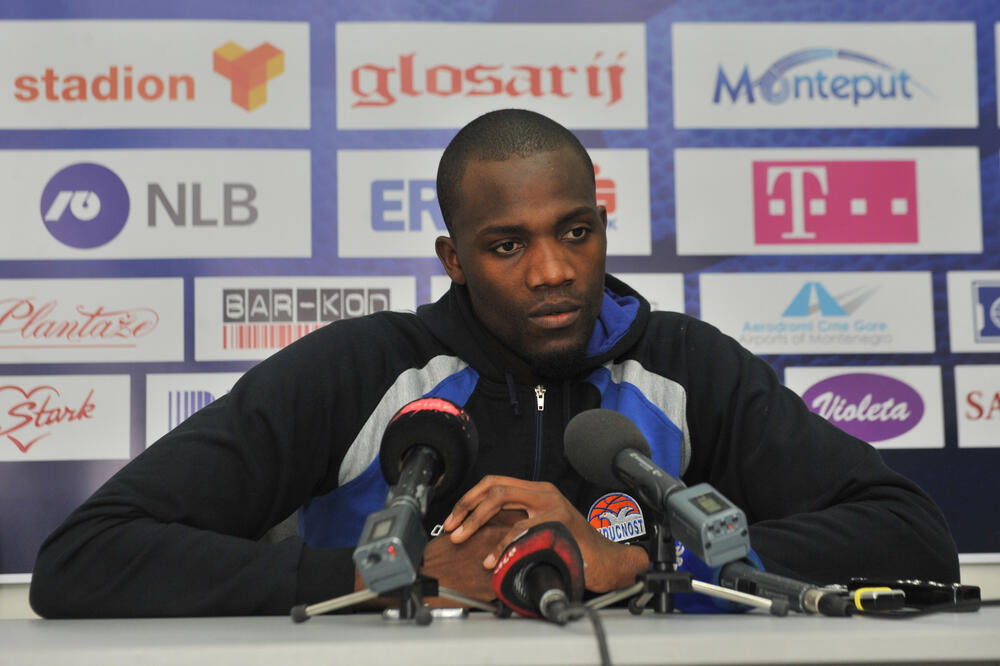 Šon Džejms, Foto: Savo Prelević