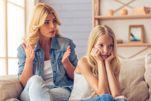 U čemu griješe roditelji tinejdžera?