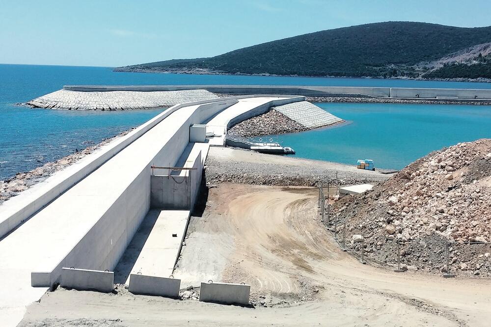 luštica, Foto: SIniša Luković