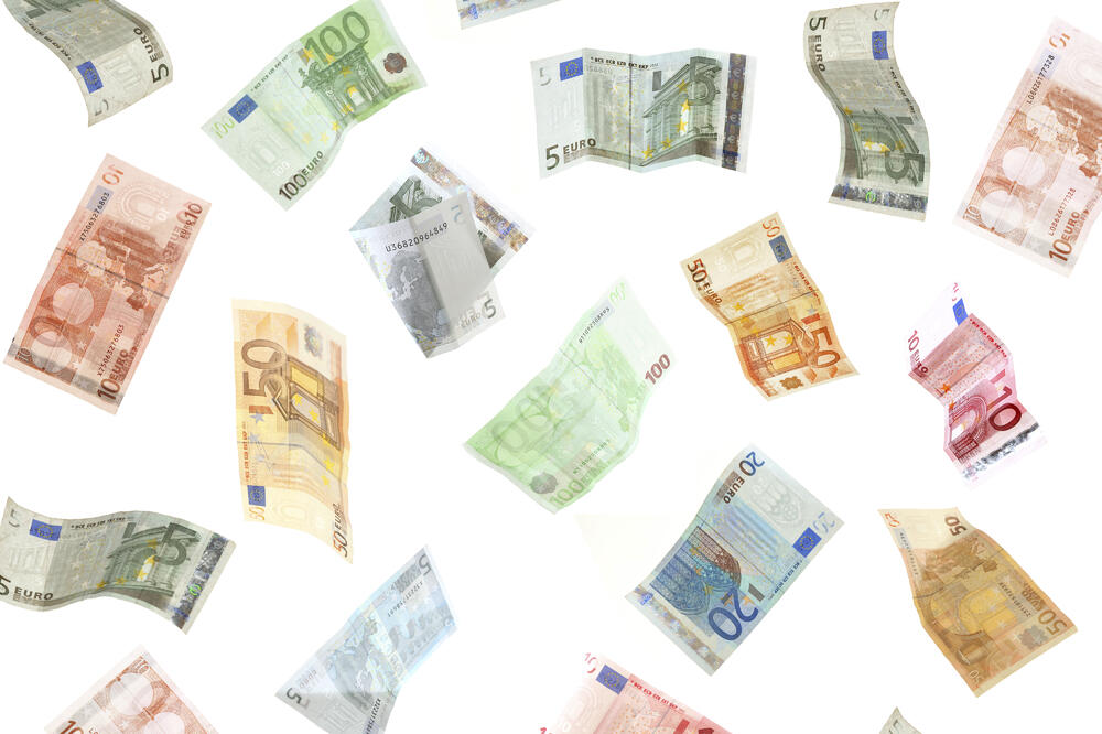 Novac, pare, euro, Foto: Shutterstock