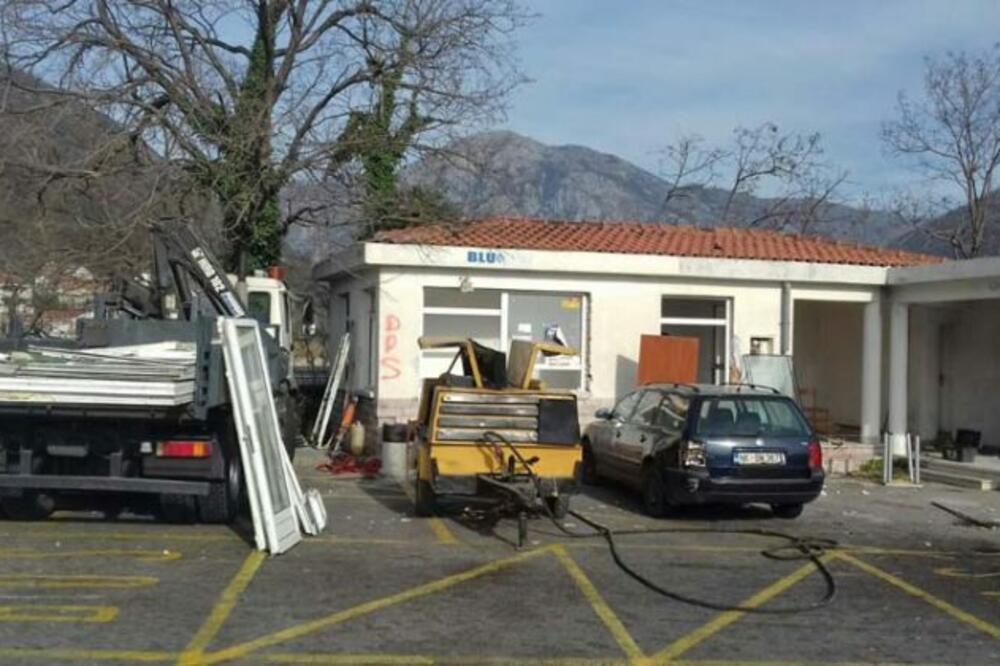 kamenari autobuska, Foto: Privatna arhiva