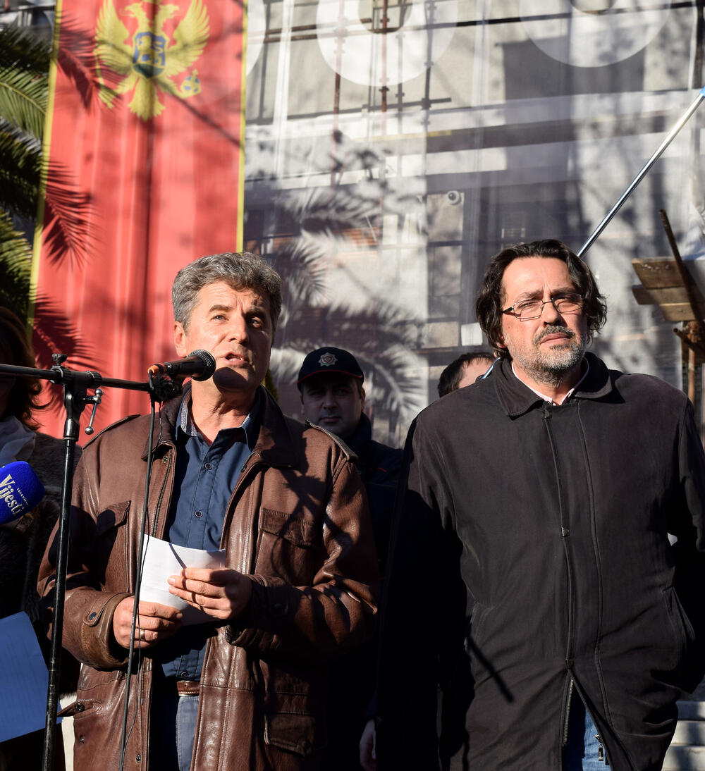 protest ispred Skupštine