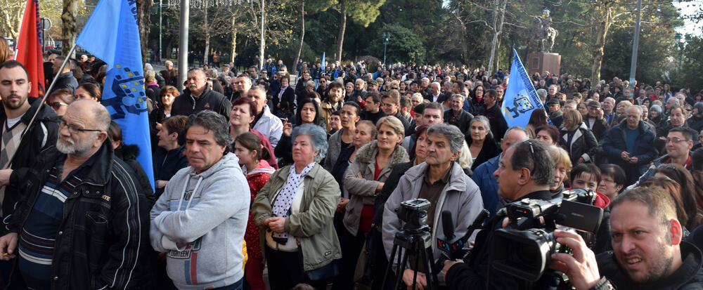 protest ispred Skupštine