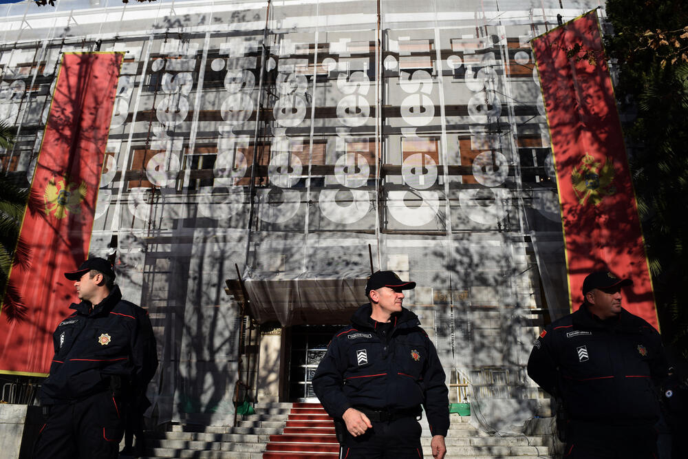 protest ispred Skupštine