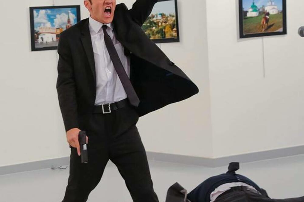 ubistvo Karlova, Foto: AP/Burhan Ozbilici