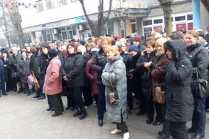 "Vlast bez skrupula otima djeci iz usta pred Novu godinu"