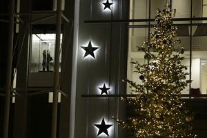 Grčko Ministarstvo finansija čestitalo Božić Dikensonovom pričom o...