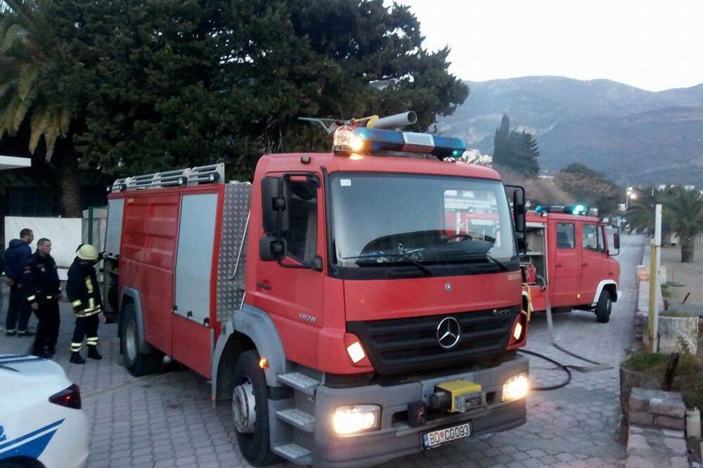 Budva, vatrogasci, Foto: Čitalac "Vijesti"