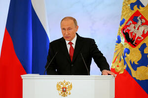 Putin: Stvaranje zajedničkog fronta za borbu protiv terorizma je...