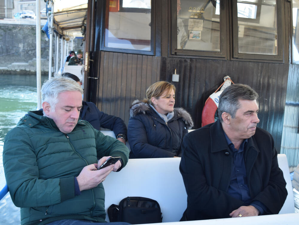 Porto Skadar lake, protest