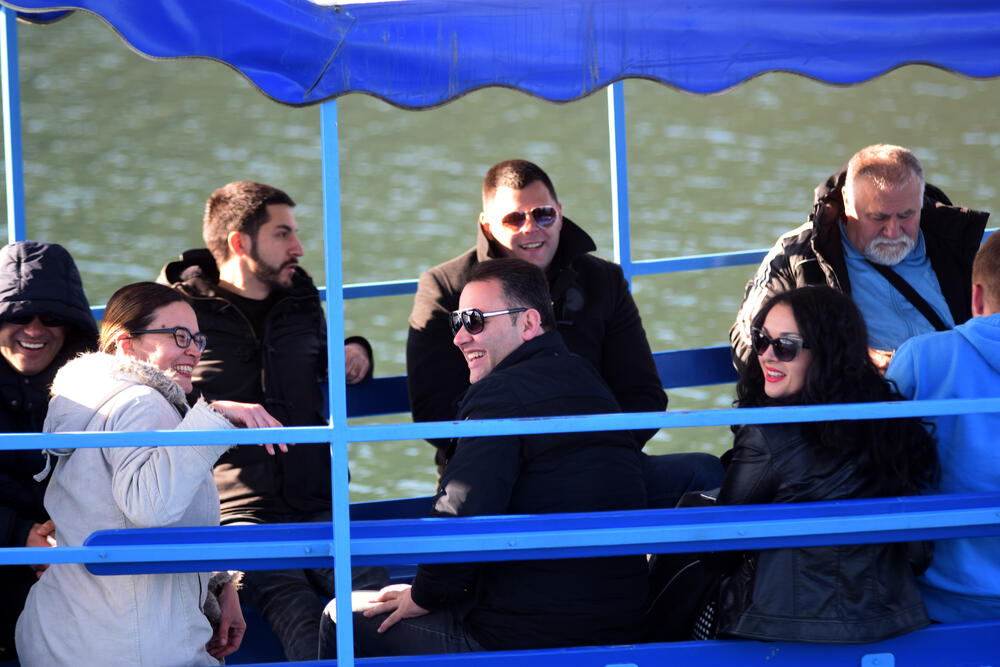 Porto Skadar lake, protest