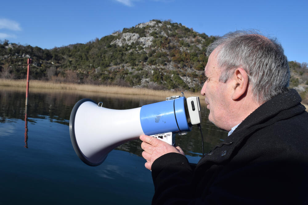 Porto Skadar lake, protest