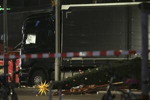 Vlasnik kamiona o napadu u Berlinu: Dajem glavu da to nije uradio...