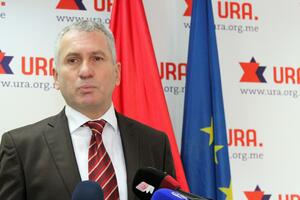 Rakčević: Plate javnih funkcionera su neprimjerene stanju...