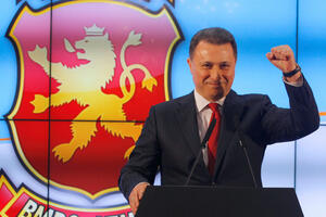Gruevski: Strani predstavnici prave pritisak na DIK
