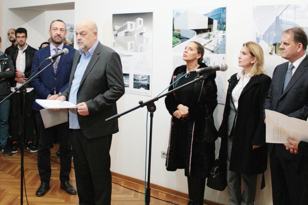 Svetislav Popović, Arhitektonski fakultet izložba (novina)