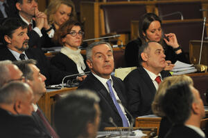 Đukanović nije više poslanik, novi poslanici su Anđušić, Mugoša,...