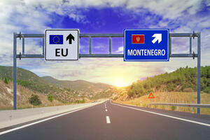 Sagovornici "Politika": Crna Gora u EU neće prije 2027, Albanija...
