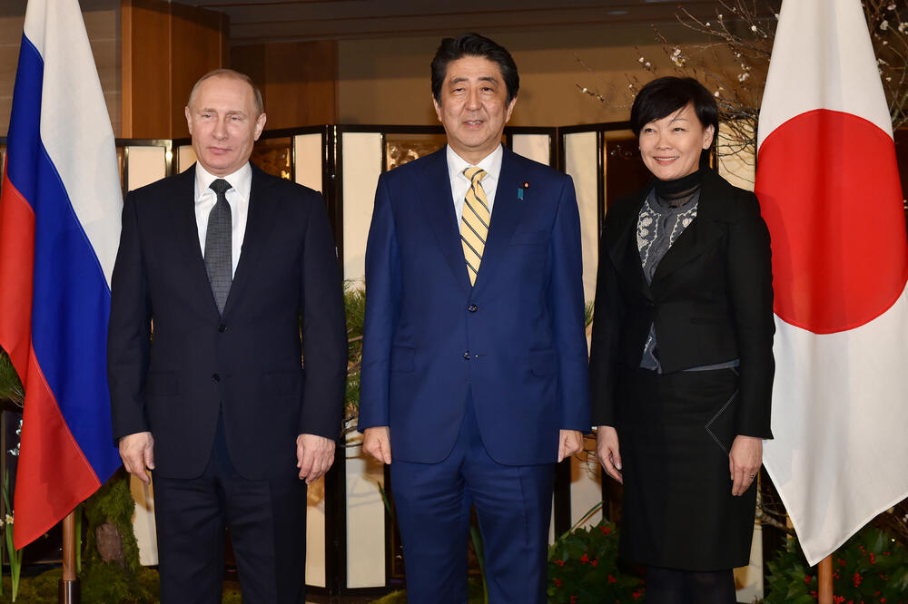 Vladimir Putin, Šinzo Abe, Foto: Reuters
