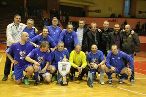 Veterani Budućnosti održali fudbalske lekcije Partizanu i Zvezdi