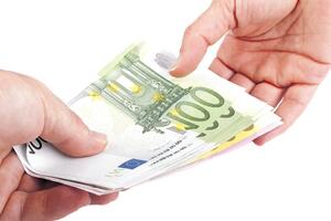 Najveća zarada u Crnoj Gori 44 hiljade eura za mjesec