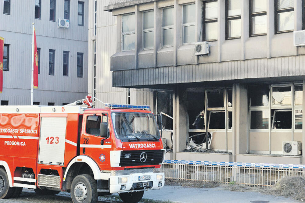 Požar Osdnovni sud, Foto: Savo Prelević