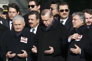 Erdogan: Nastavljamo borbu protiv terorizma do samog kraja