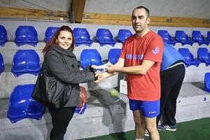 Novinari pobijedili "ostale", prikupljen novac za samohrane majke