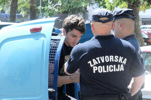 Run, Škaljarac, run