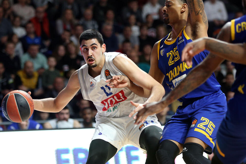 Goga Bitdaze pod košem Himkija